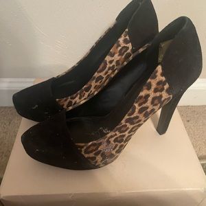 Size 7 bcbg pump leopard black